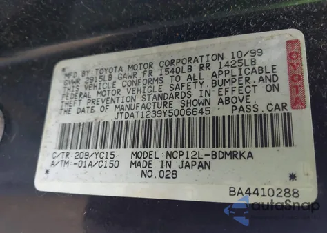 2000 Toyota Echo z USA, uszkodzony, nr VIN JTDAT1239Y5006645